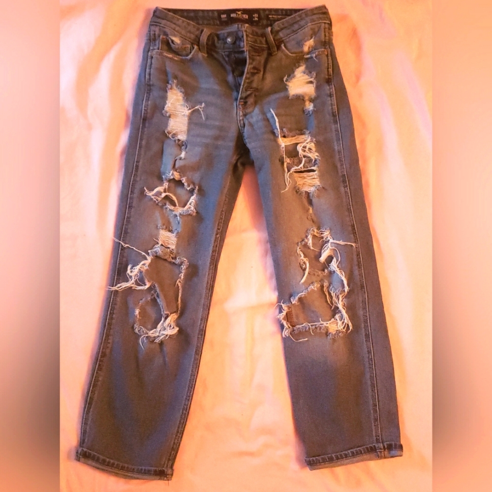 Hollister Brand Size 00 Mid Rise Cropped Boyfriend Distressed Denim Jeans